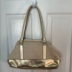 New Liz Claiborne Classic Canvas & Gold Handbag, Zipper Close, Lots of Pockets!
